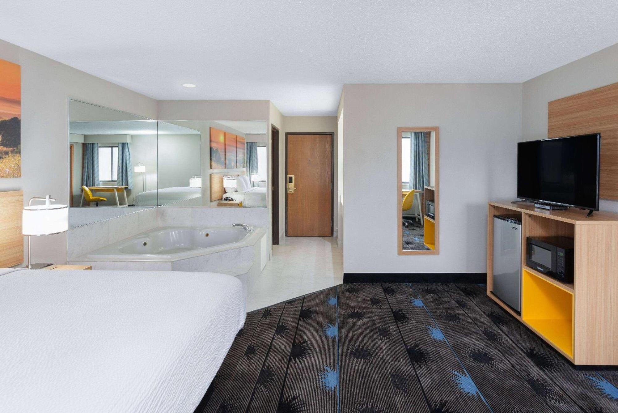 Days Inn By Wyndham Wooster Extérieur photo