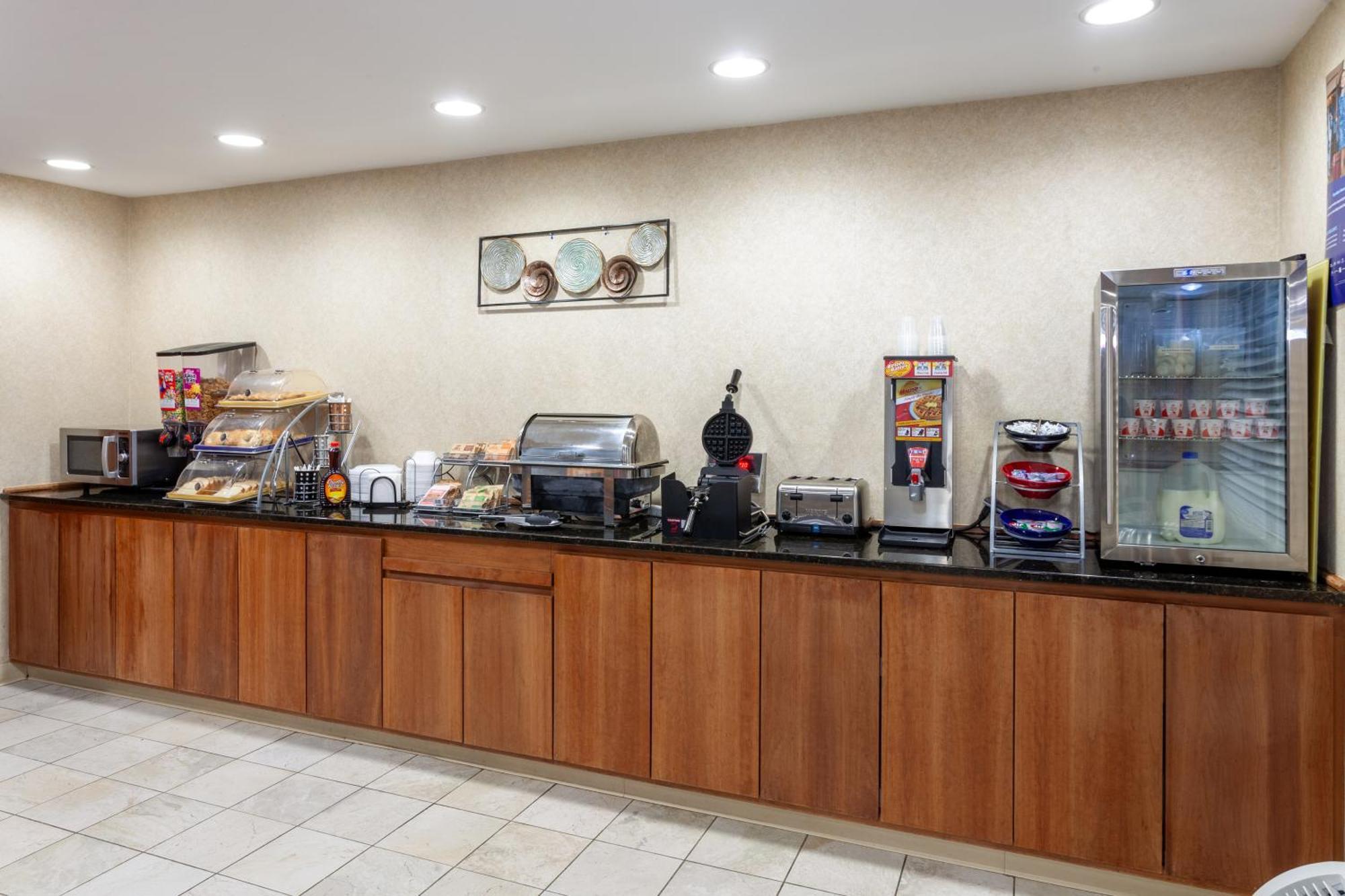 Days Inn By Wyndham Wooster Extérieur photo