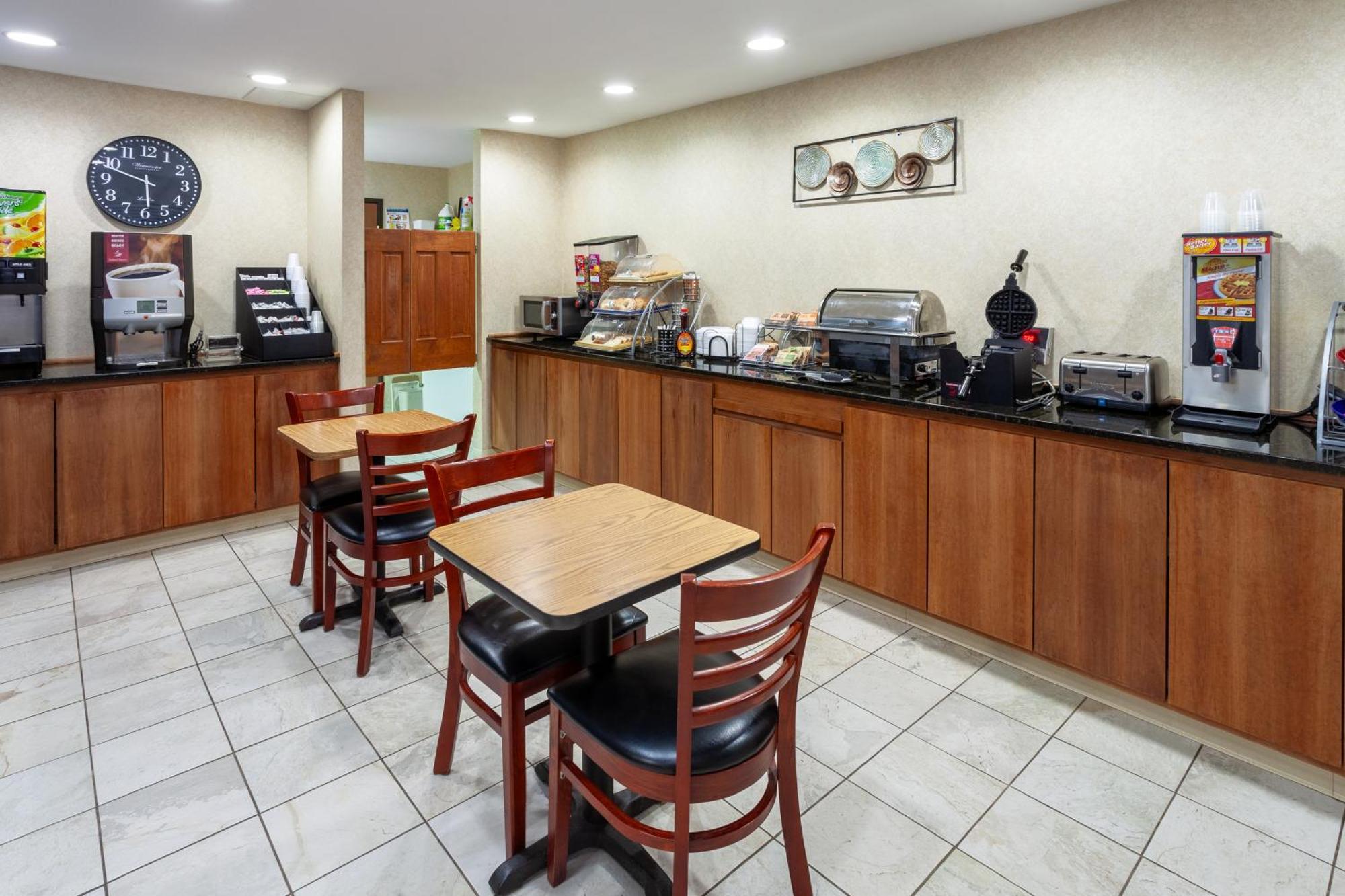 Days Inn By Wyndham Wooster Extérieur photo
